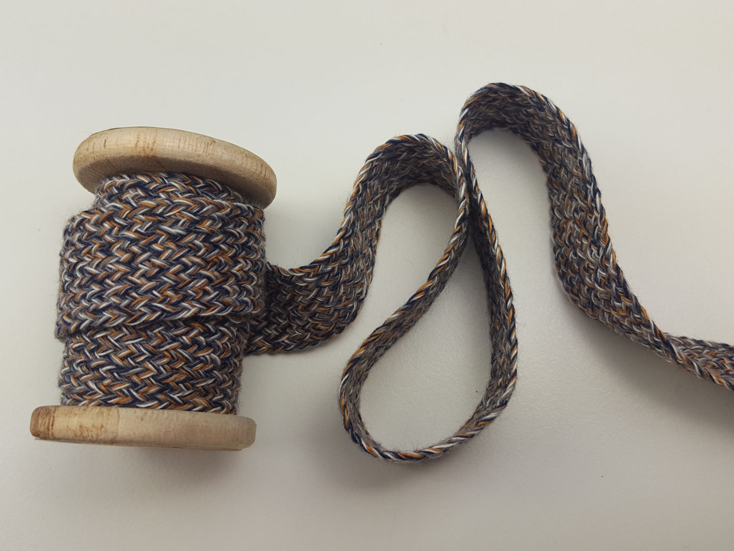 20mm Baumwollkordel flach-geflochten, caramel/dunkelblau