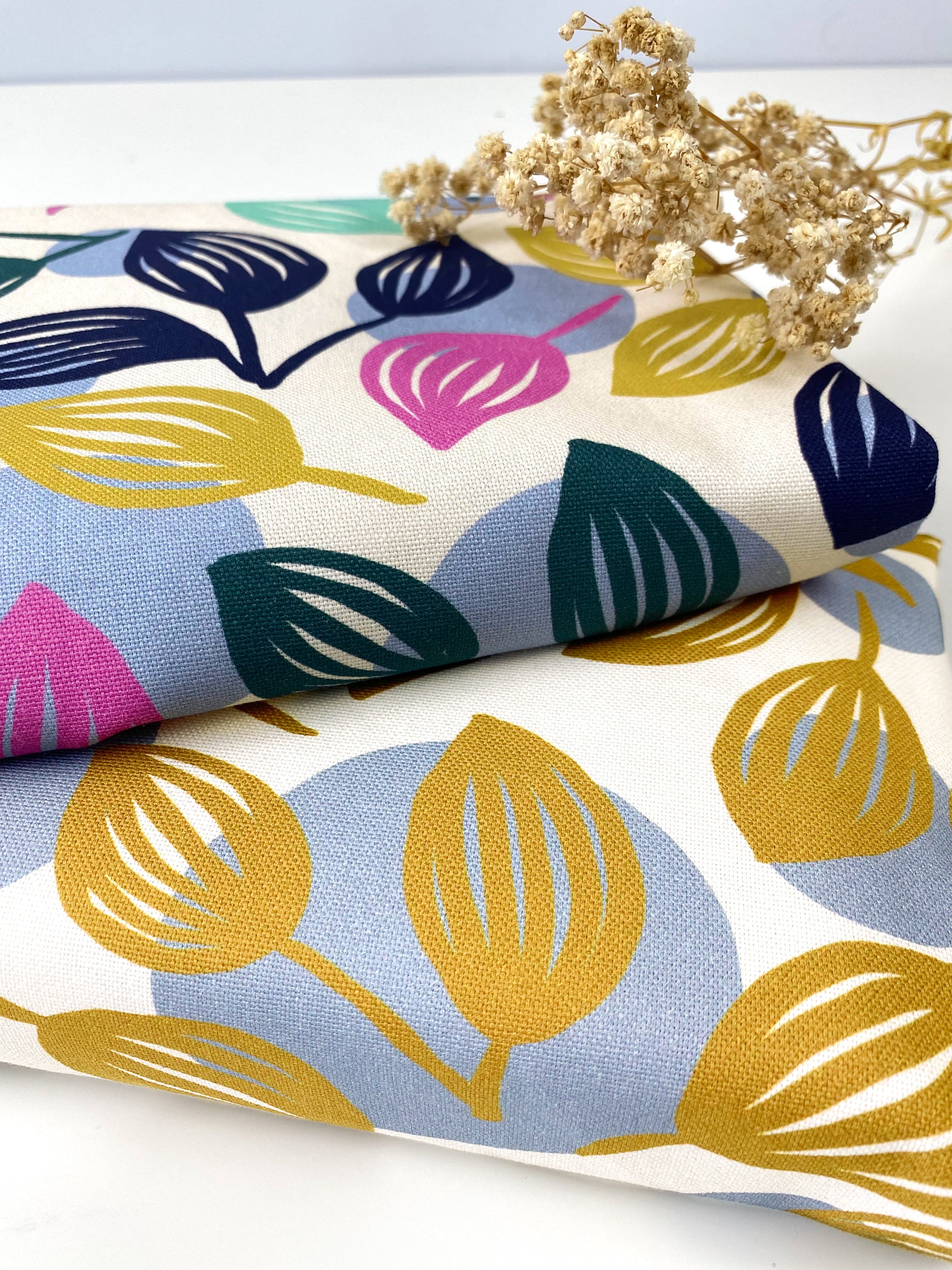 Dots & Leaves by Emjo Design ecru/ocker/dustymint