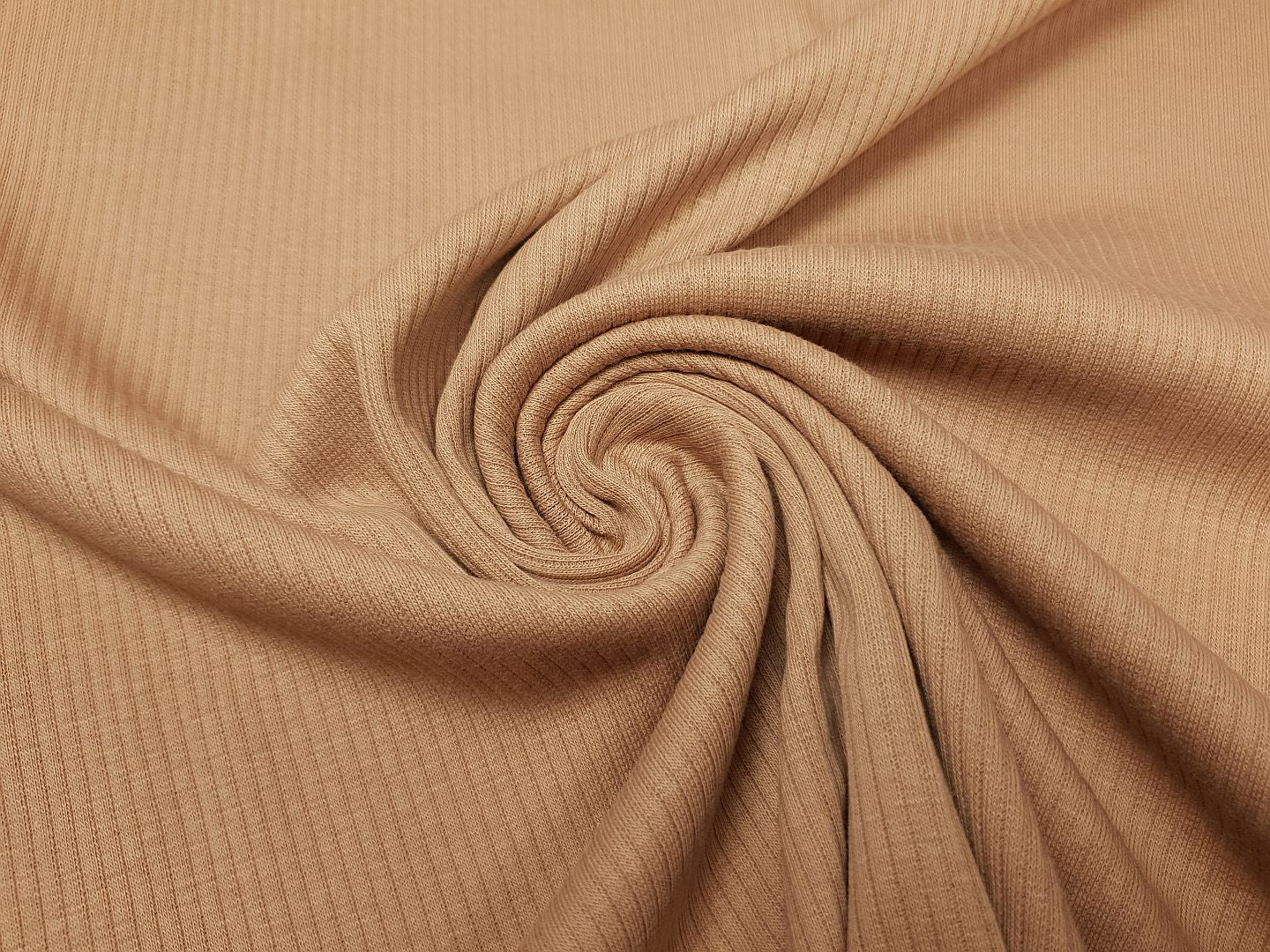 Emmy apricot