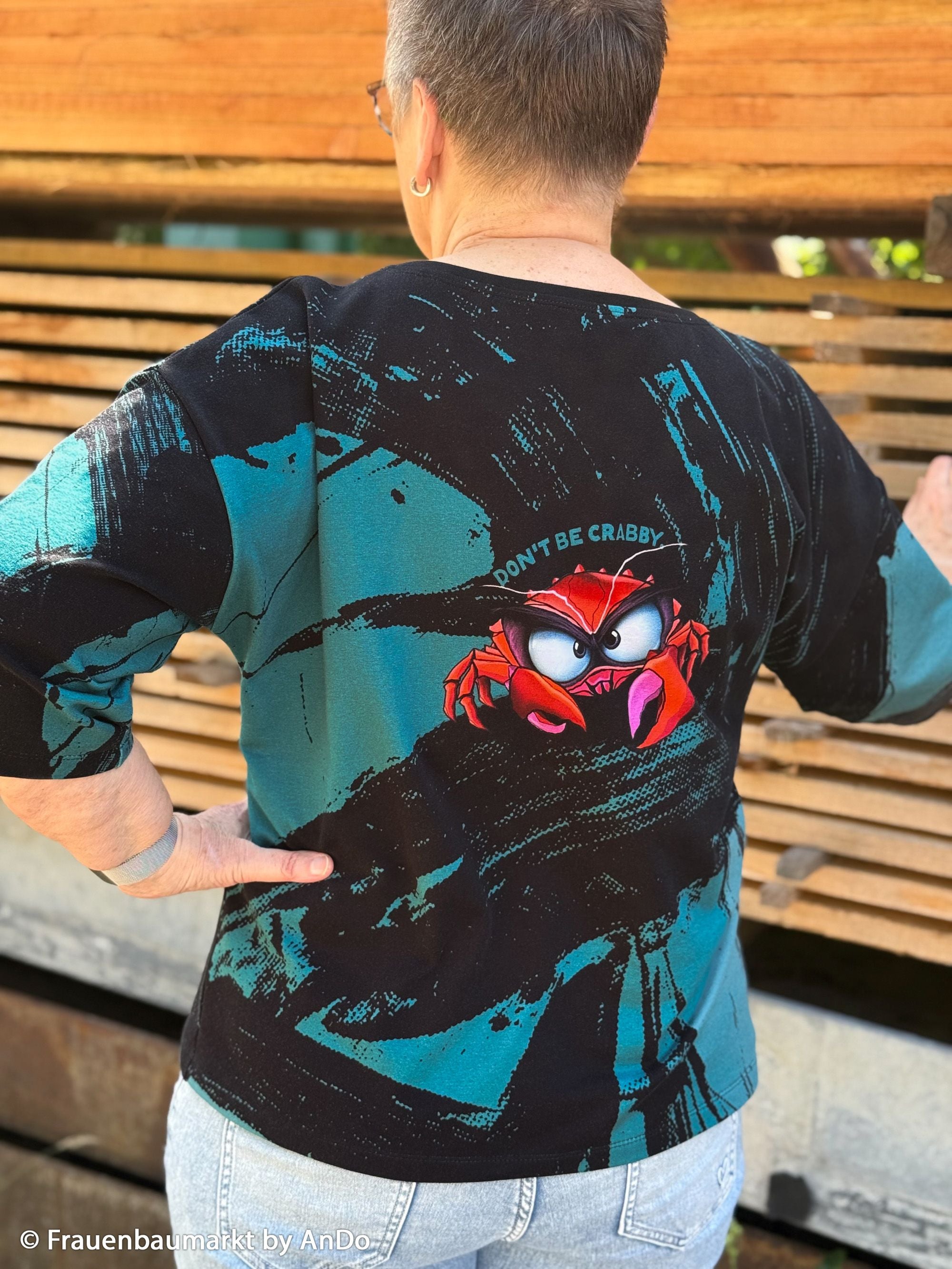 Panel Eddy the Crab by Thorsten Berger petrol/schwarz/rot