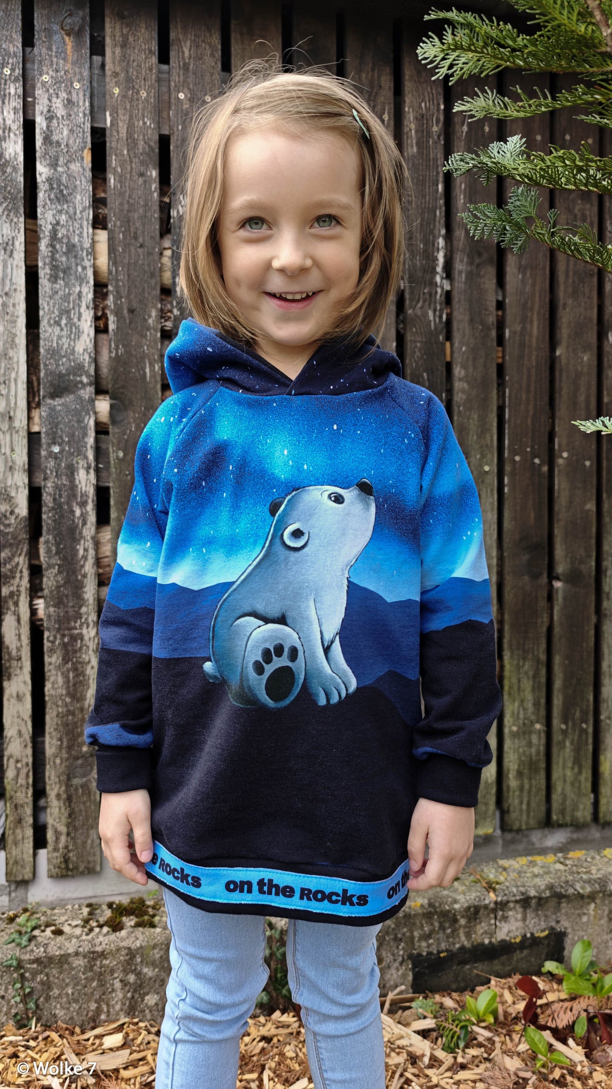 Panel On the Rocks Polarbear by Thorsten Berger schwarz/blau/aqua/offwhite