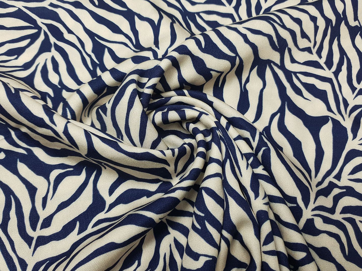 Zebra Jungle by Bienvenido Colorido sand/marine