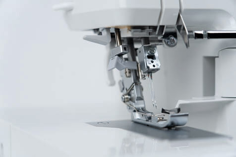 Juki MO-3500 Sumato Overlockmaschine mit Lufteinfädelung