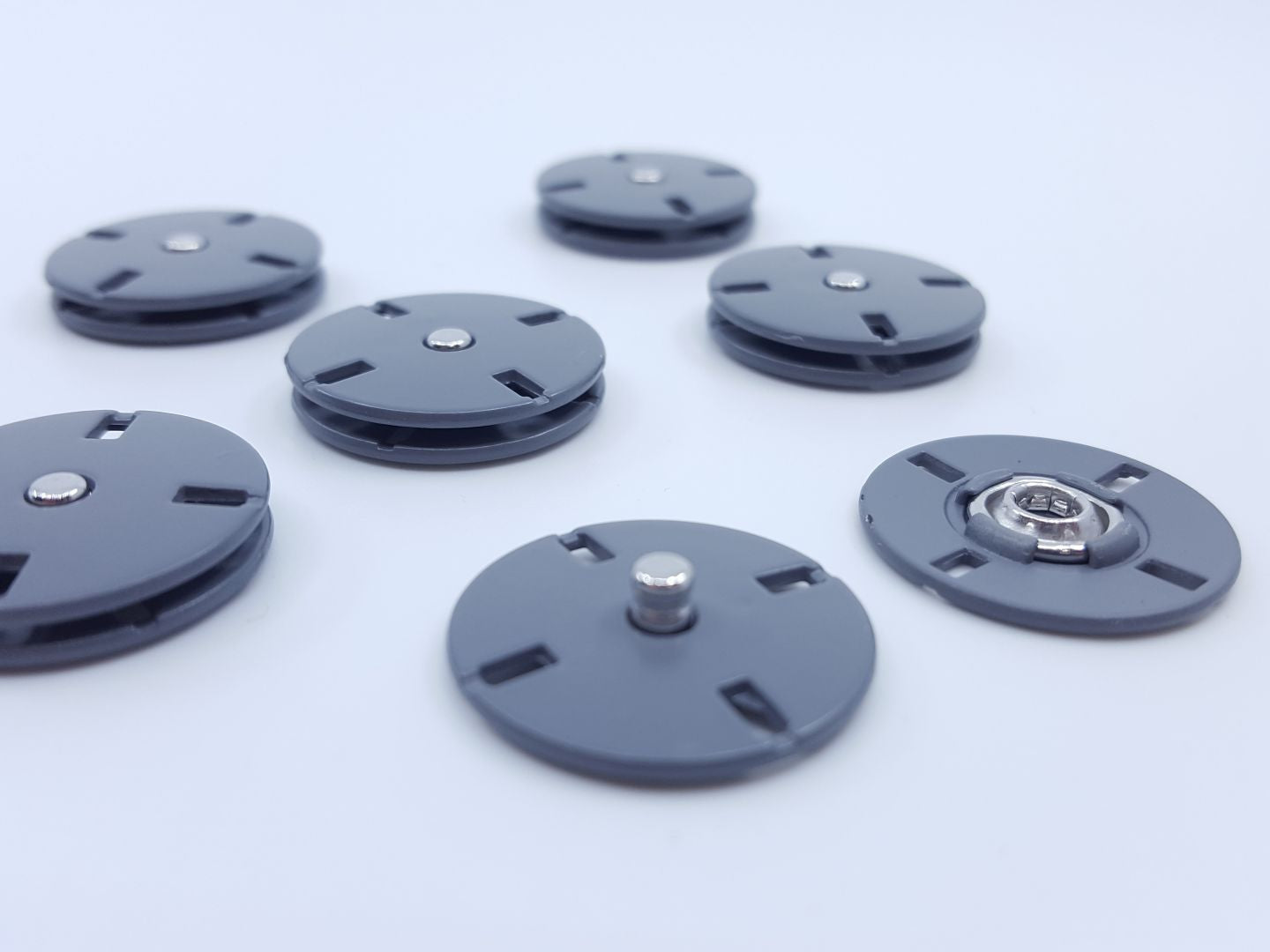 Annähdruckknöpfe grau 22mm