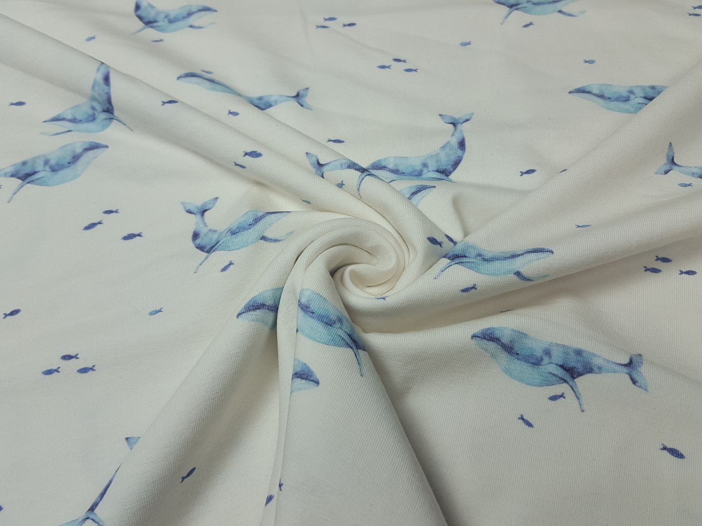 Blauwal offwhite/hellblau