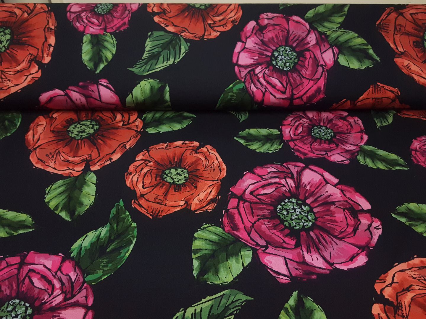 Blumen Recollection by Lila-Lotta schwarz/grün/koralle/rot/pink