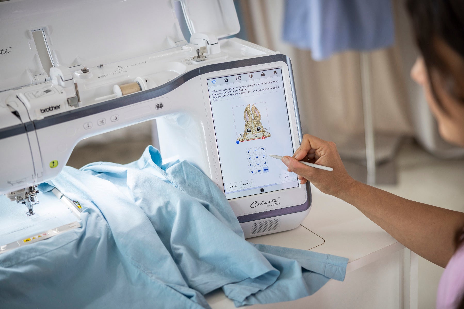 Brother Celeste Innov-is CX1e Stickmaschine