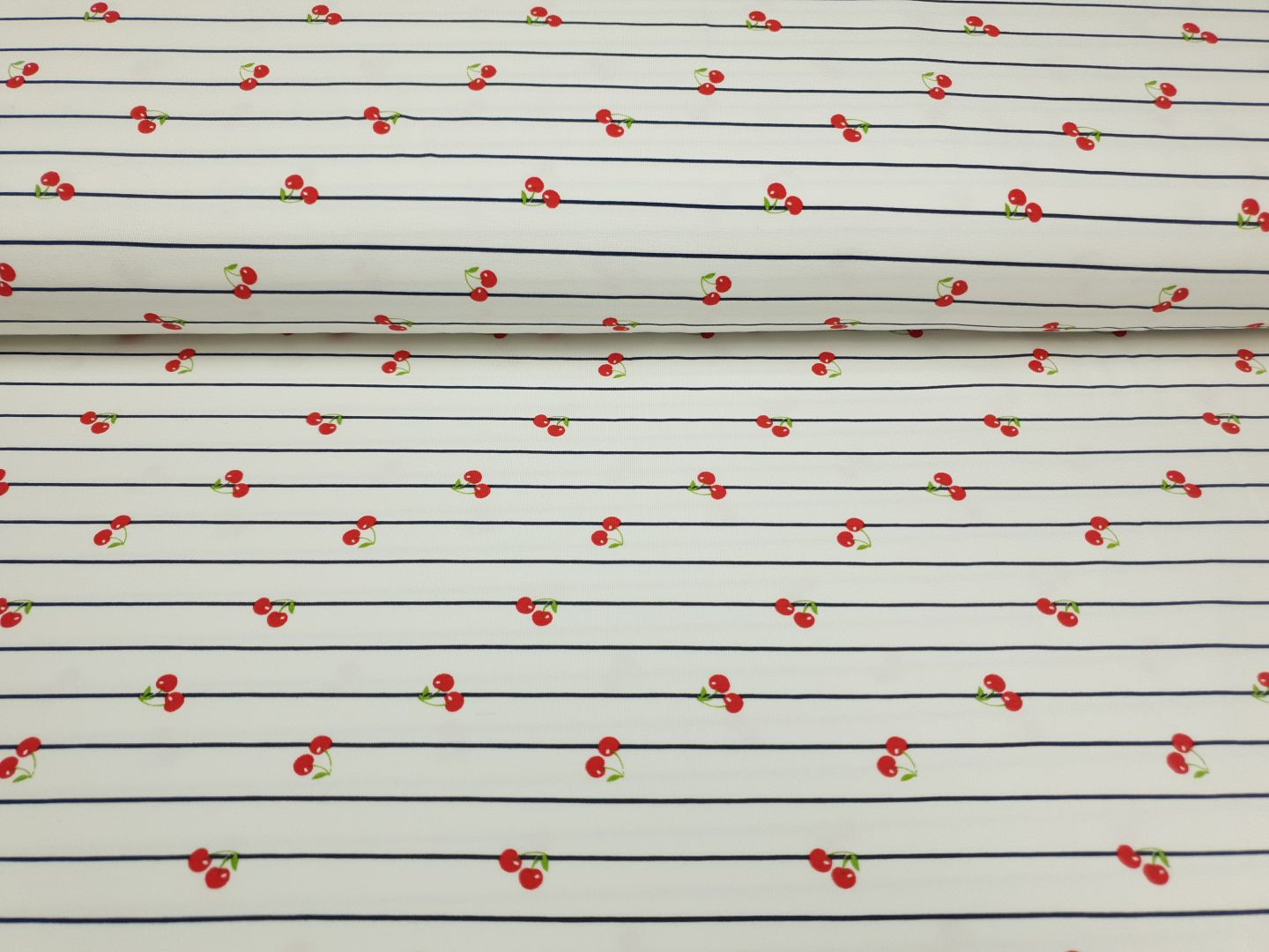 Cherries offwhite/schwarz/rot