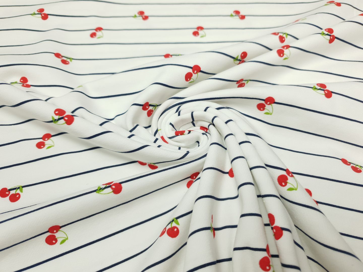 Cherries offwhite/schwarz/rot