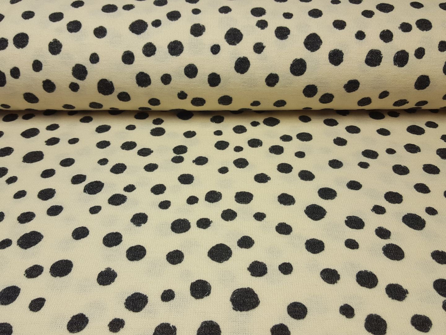 Dots ecru/schwarz