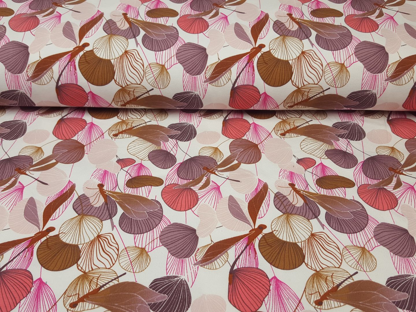 Dragonflies offwhite/mauve/ocker