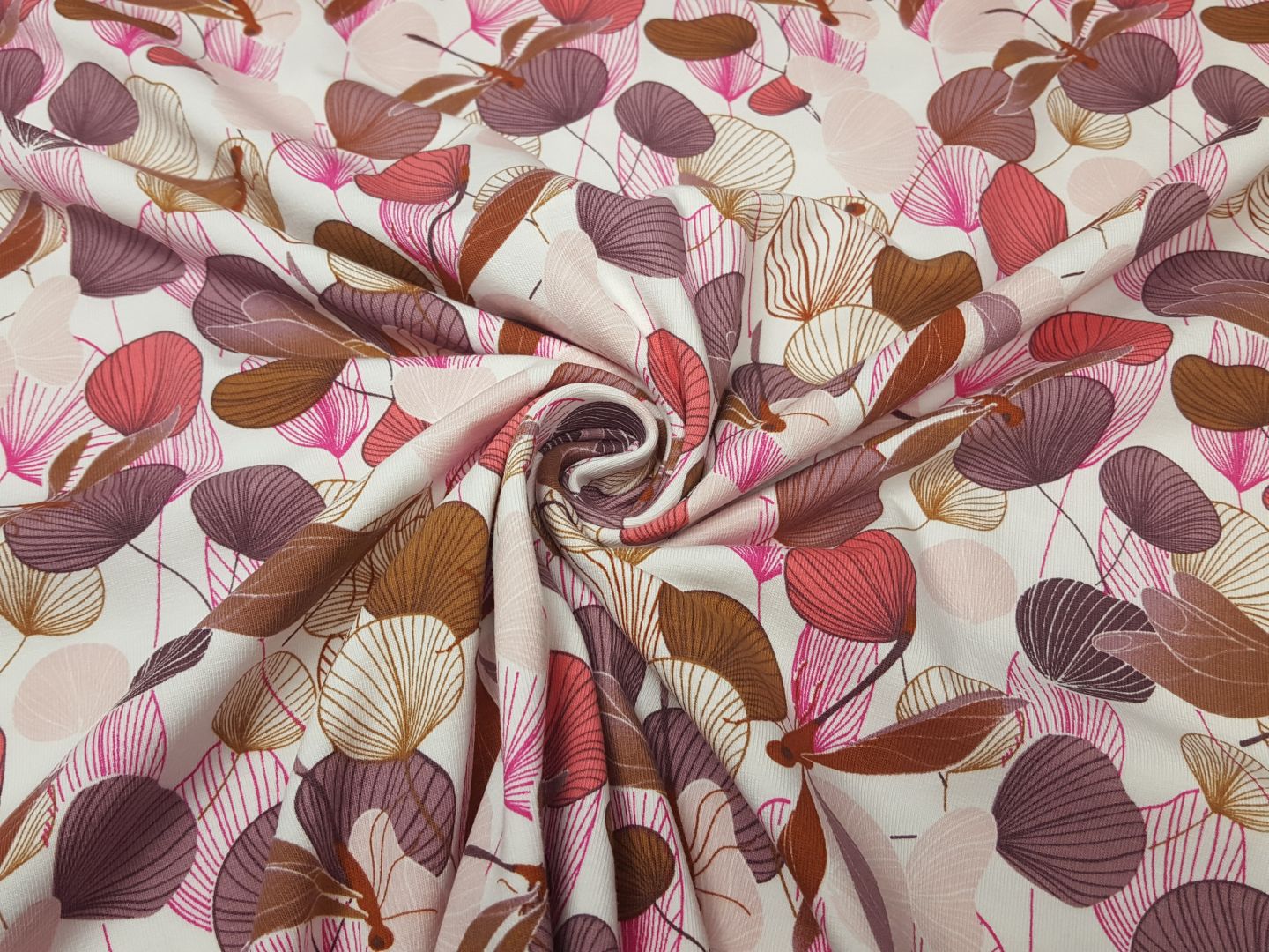 Dragonflies offwhite/mauve/ocker