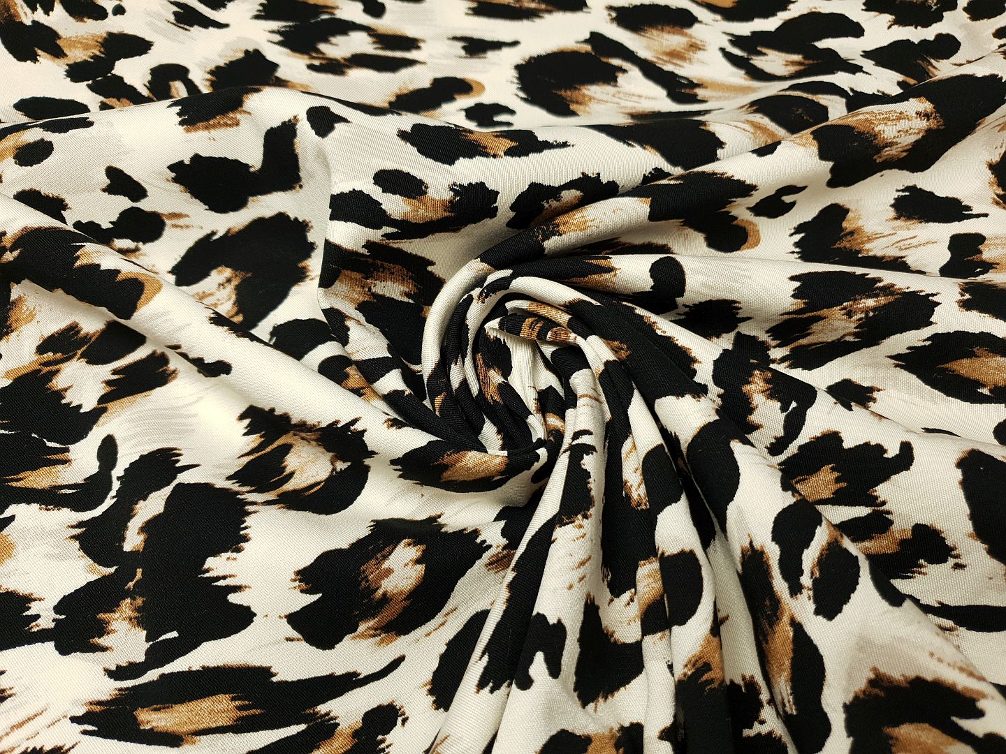 elast. Viskosewebware Leopard ecru/schwarz/braun