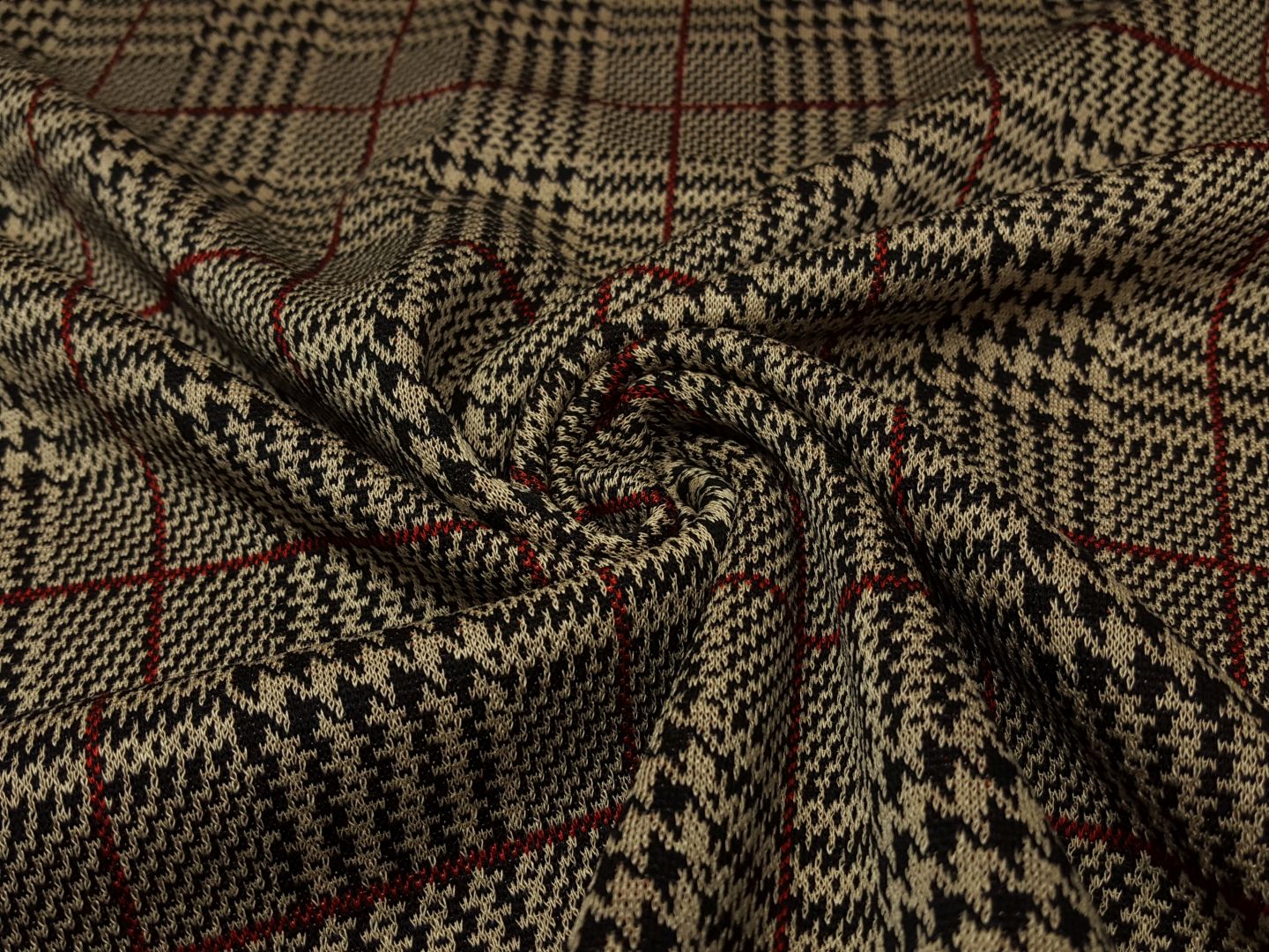 Elwin beige/schwarz/rot