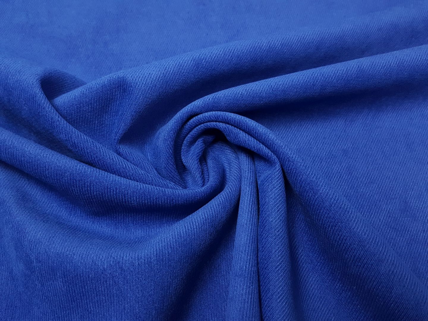 Estelle royalblau