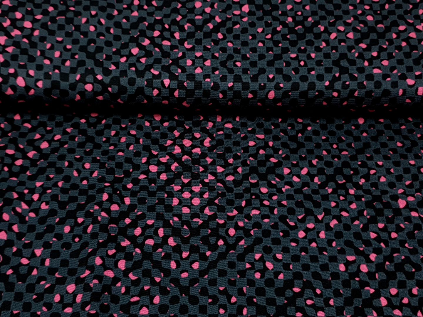 Fall Grids by Thorsten Berger petrol/schwarz/pink
