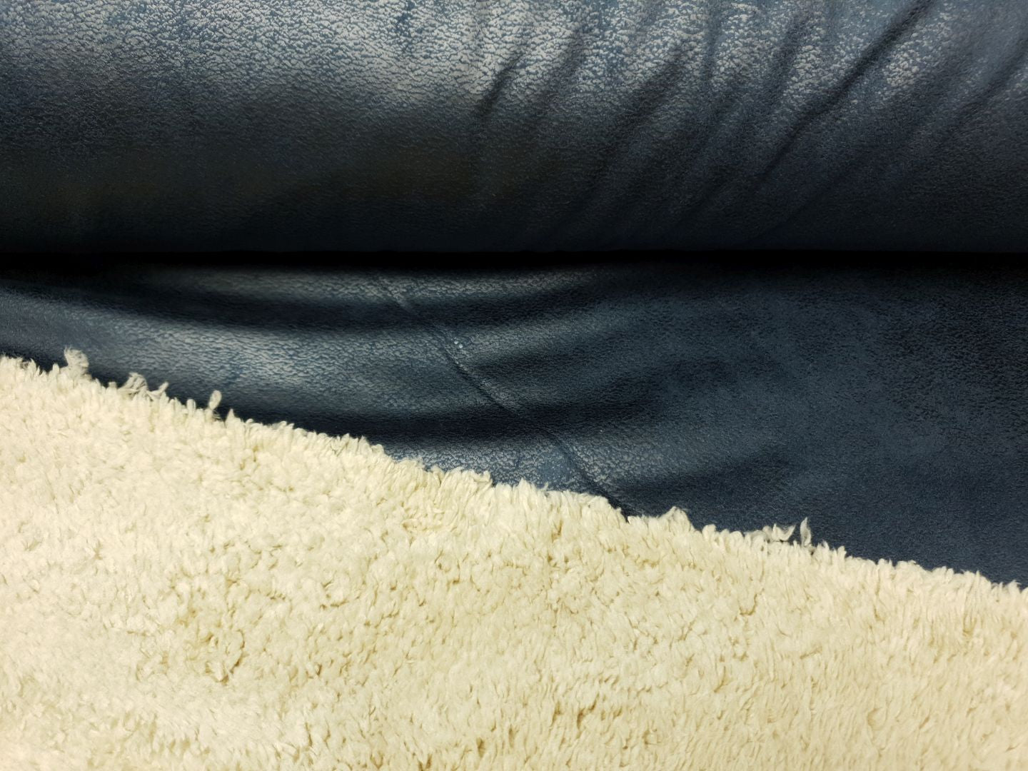 Flausch nachtblau/beige