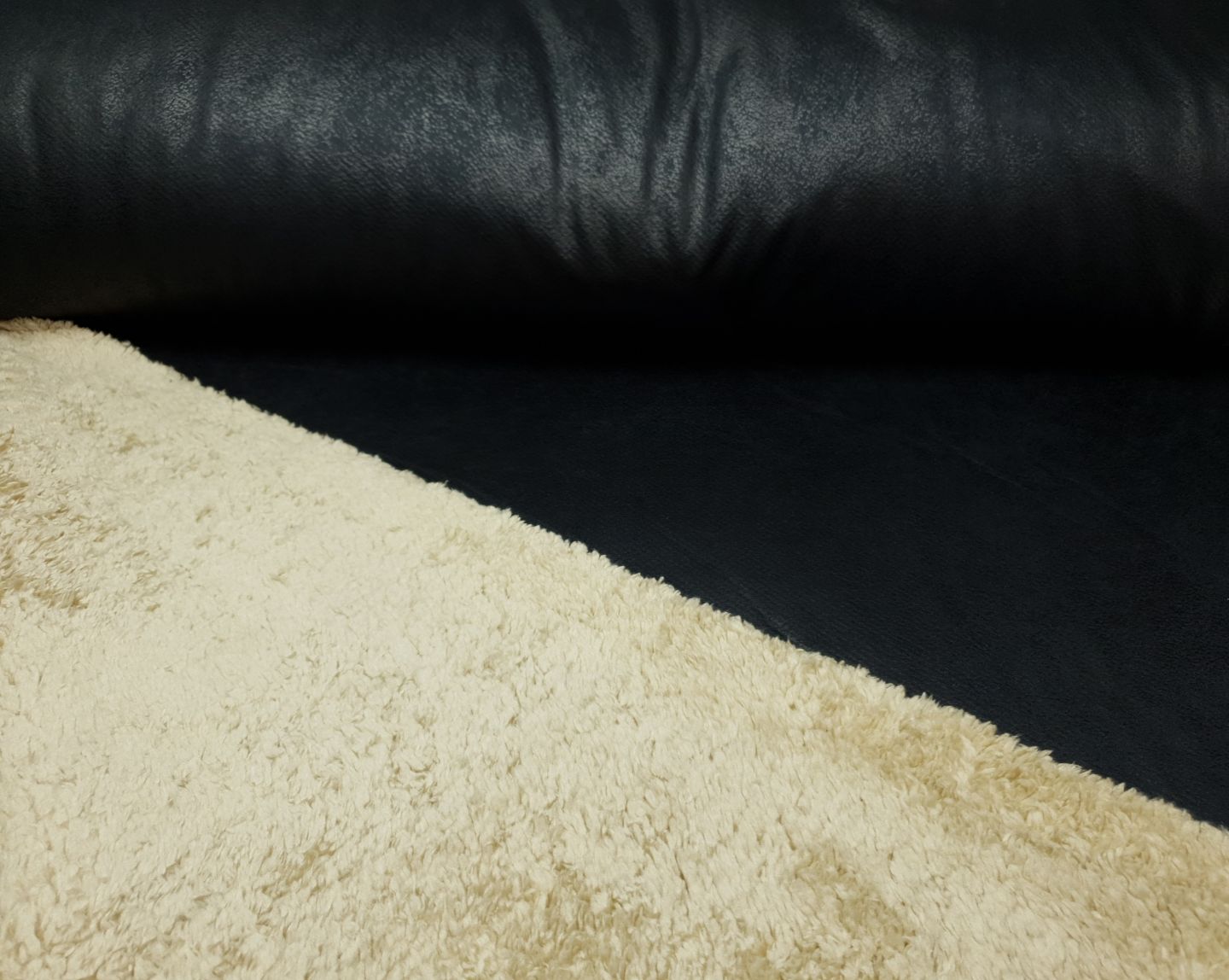 Flausch schwarz/schlamm