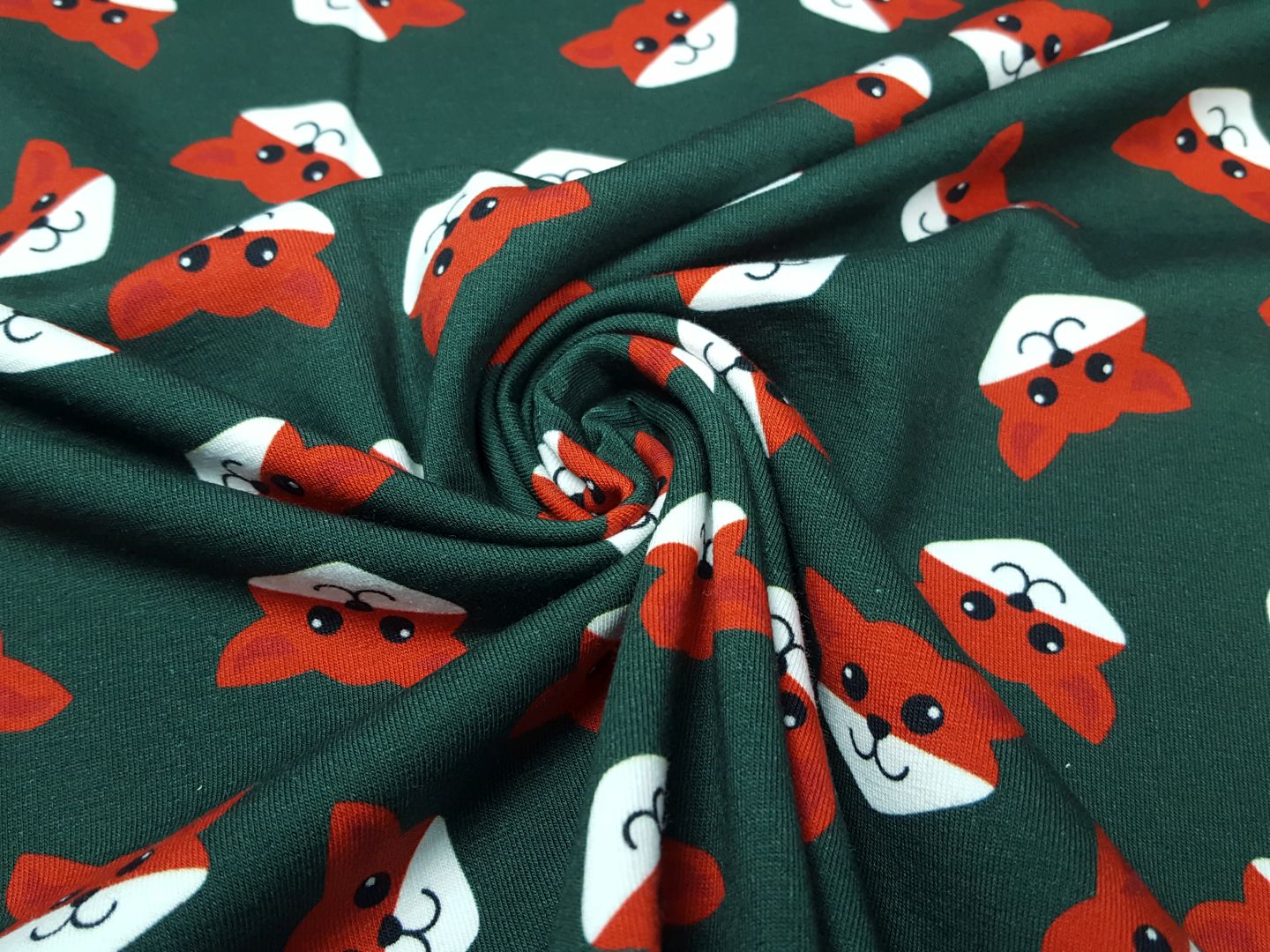 Foxy dunkelgrün/rot/weiss