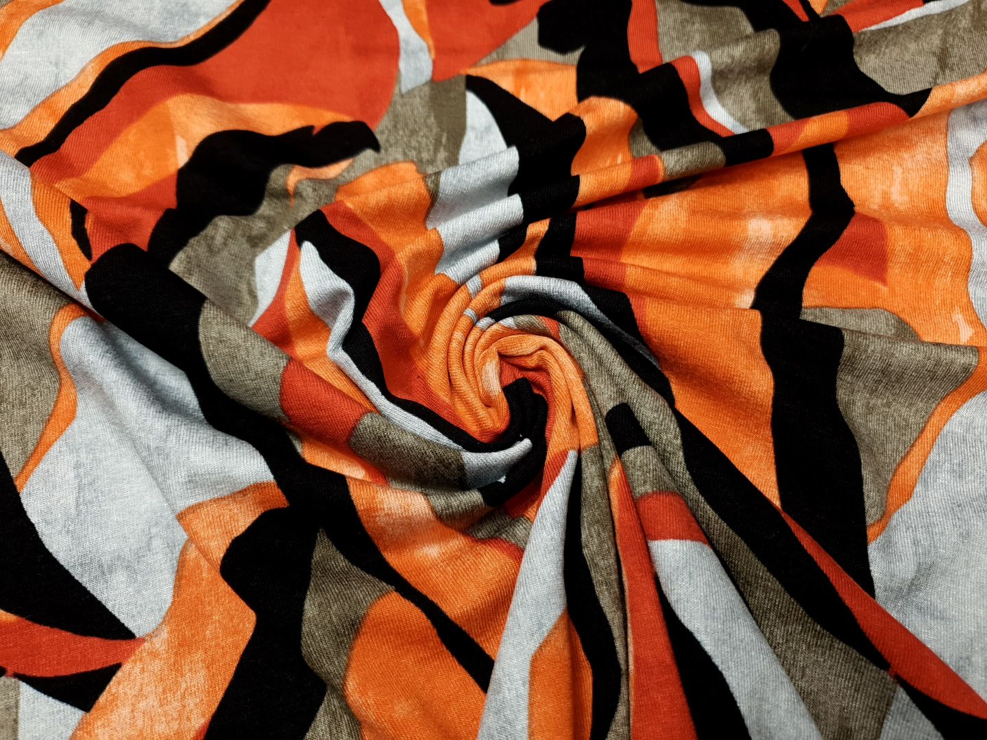 Graphic Leaves rot/schwarz/grau