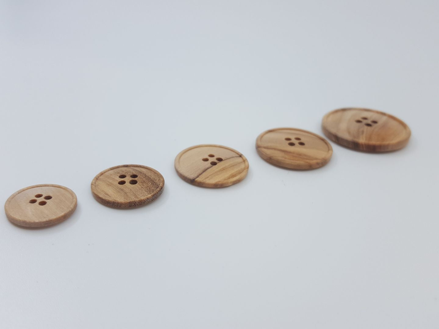 Holzknöpfe mit Rand beige 27mm