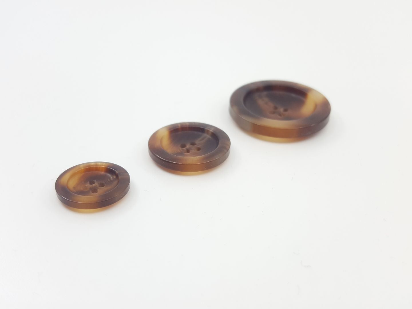 Hornknöpfe mit Rand braunmelange 20mm