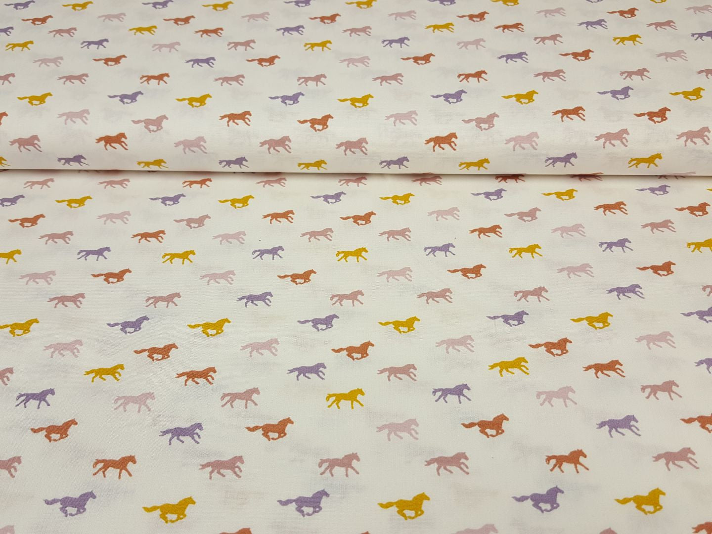 Horses wiess-ocker-rost