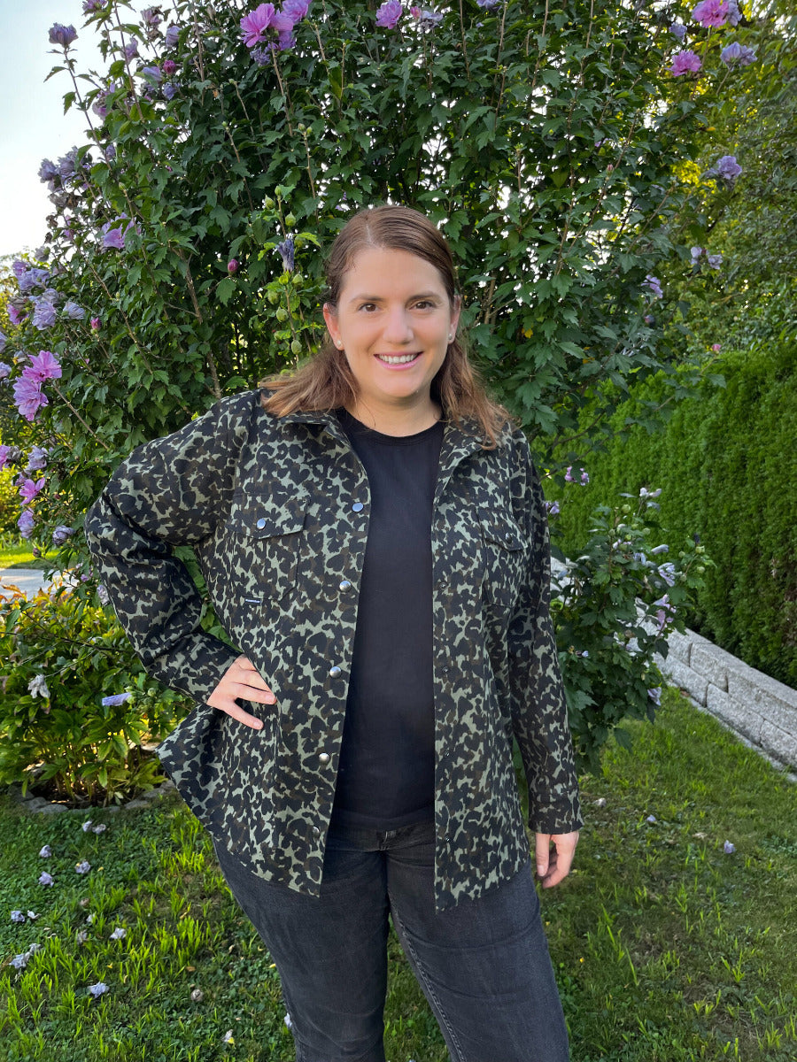 Papierschnittmuster Hemdjacke Flo Damen von Fadenkäfer