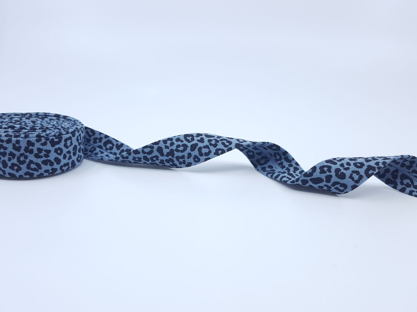 Jersey Schrägband Leopard stahlblau/schwarz