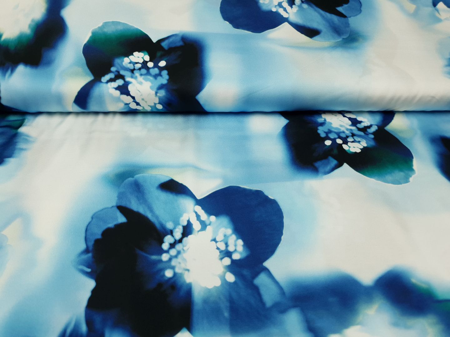 Kalia weiss/royalblau/hellblau