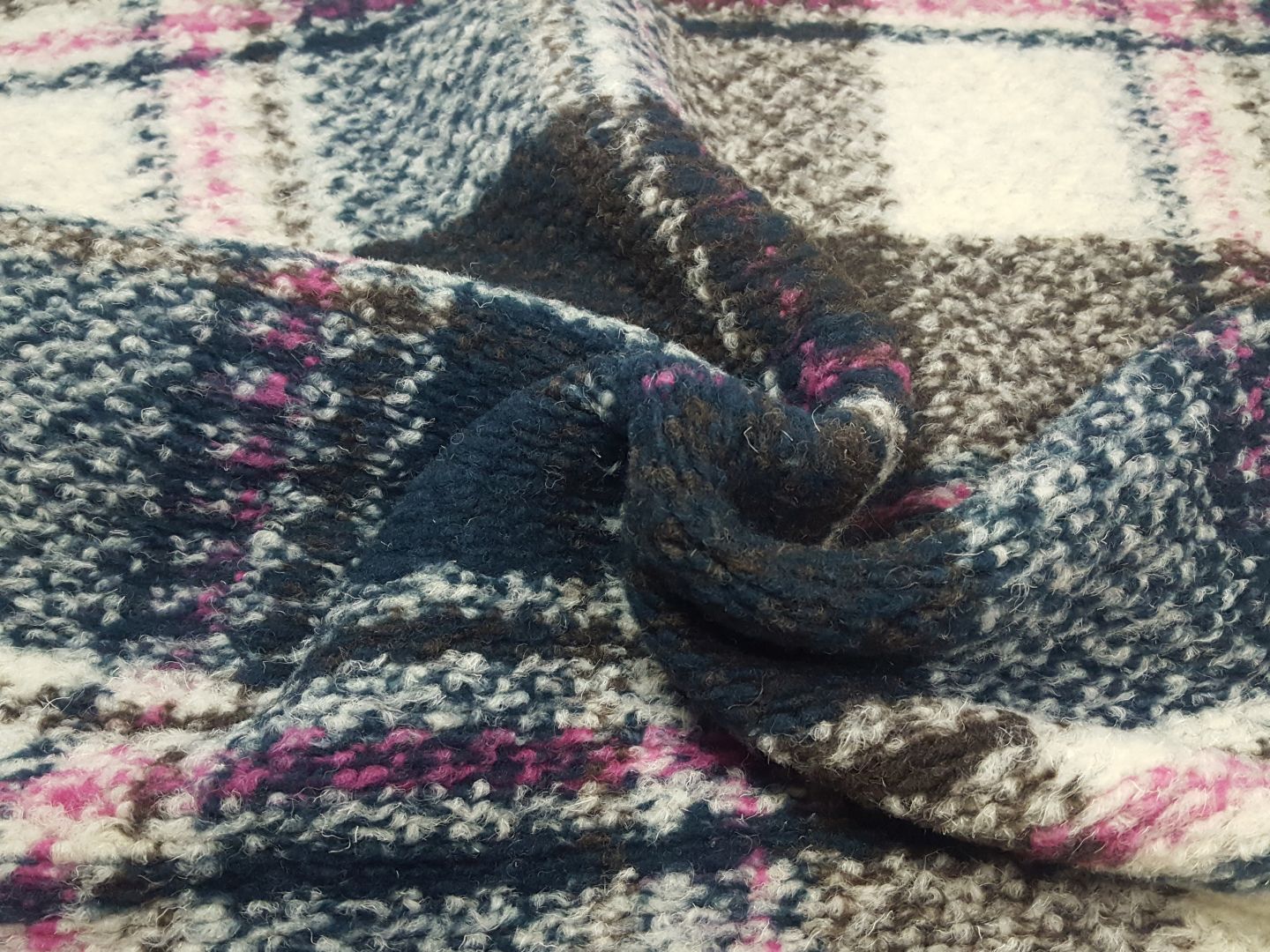 Kelly offwhite/petrol/pink