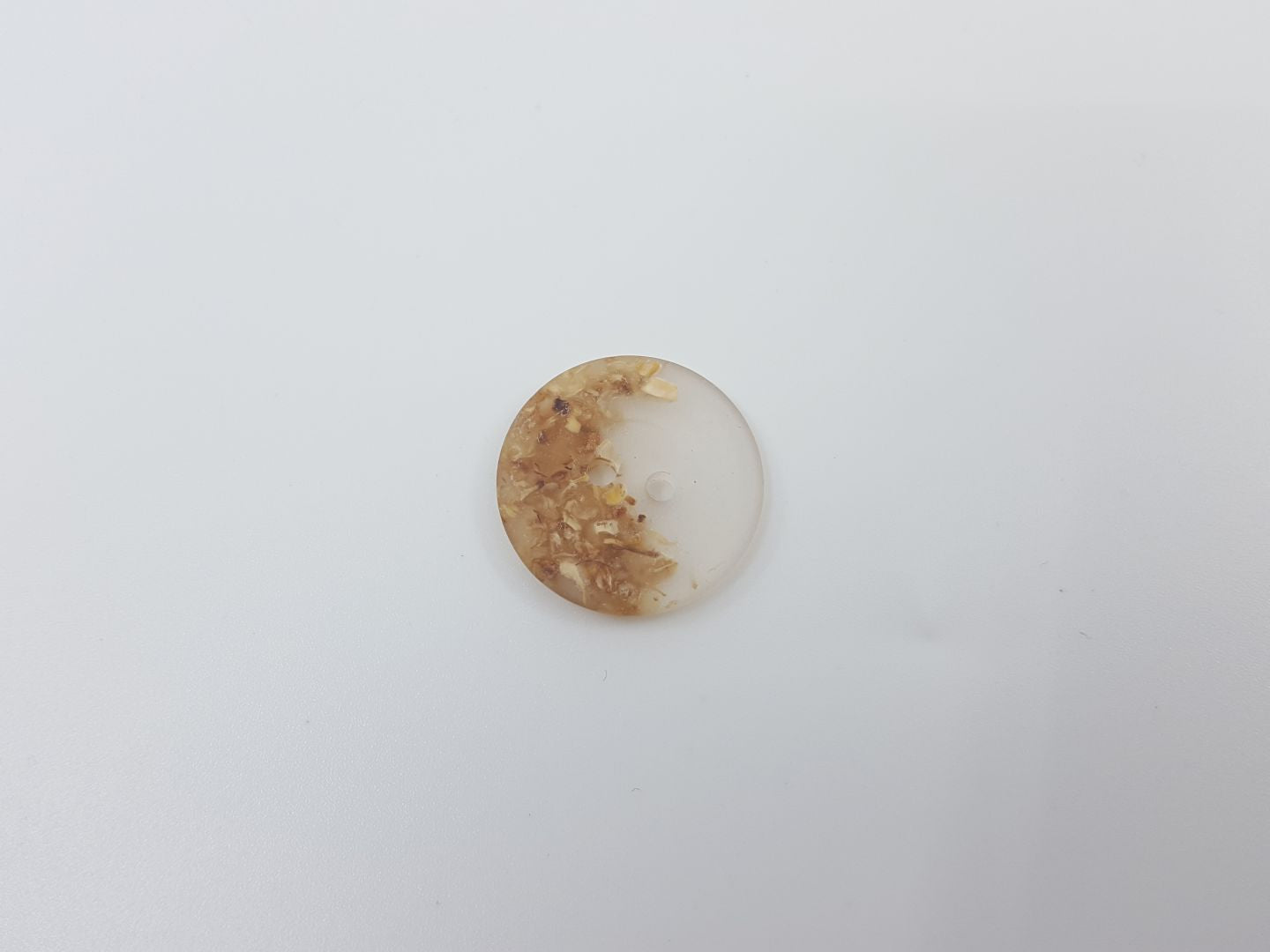 Harzknöpfe mit eingelegten Holzspänen 23mm