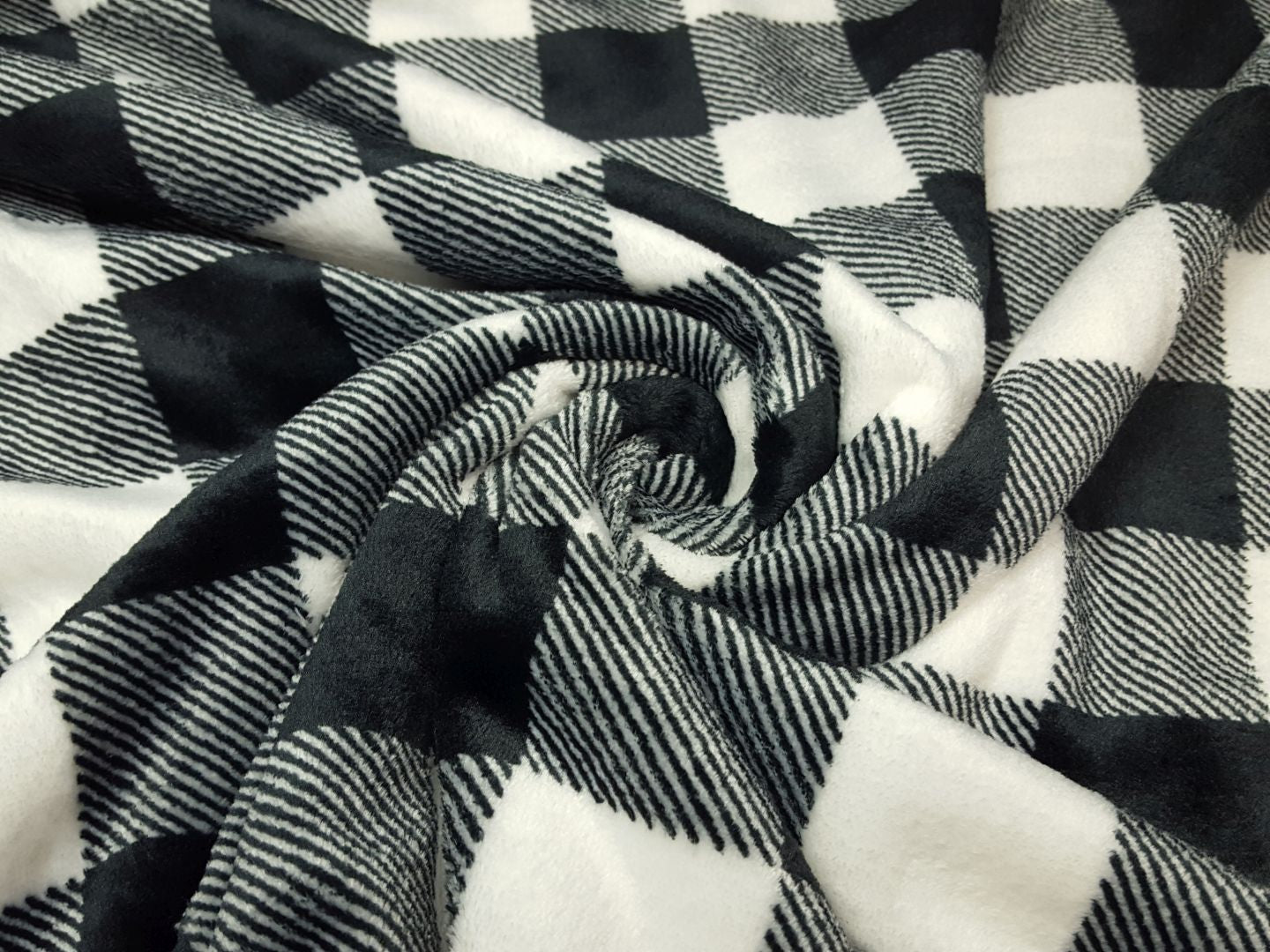 Wellnessfleece Lumberjack schwarz/weiss