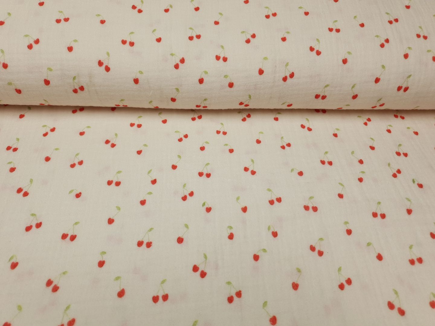 Muslin-Double Gaze Cherries puder/rot