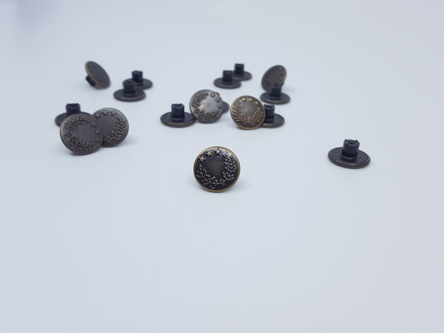 Nähfrei Jeansknöpfe zum einschlagen 17mm Kranz mit Sternen silber