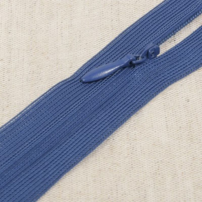 Nahtverdeckter Reissverschluss bis 40cm blau