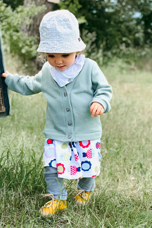 Papierschnittmuster Strickjacke Karo Kinder von Fadenkäfer