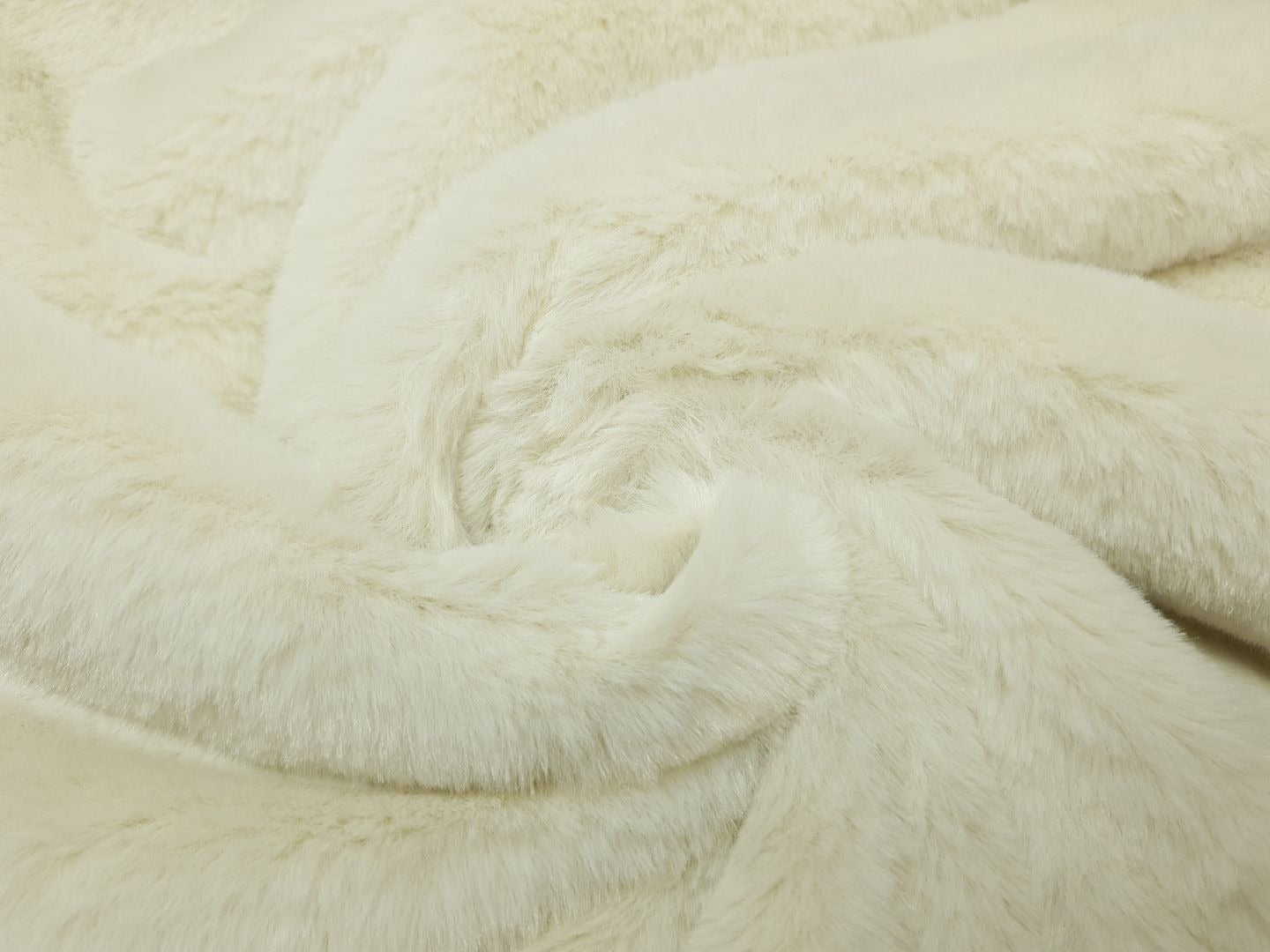 Pastell Flausch sand