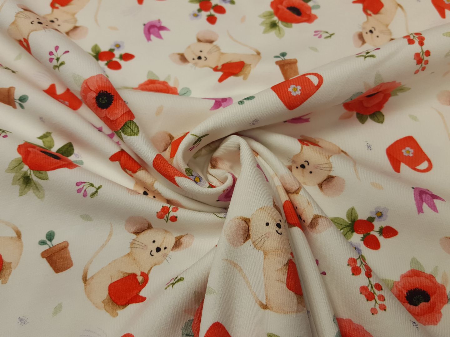 Poppies Garden offwhite/rot/beige