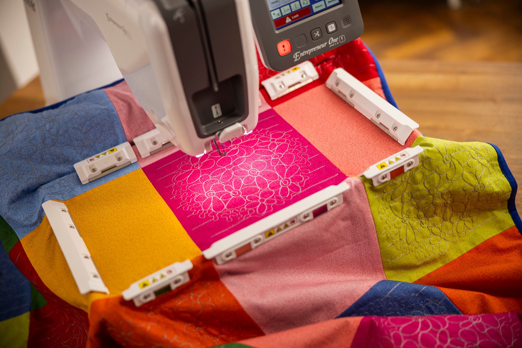 Brother PR1x One Einnadel-Stickmaschine