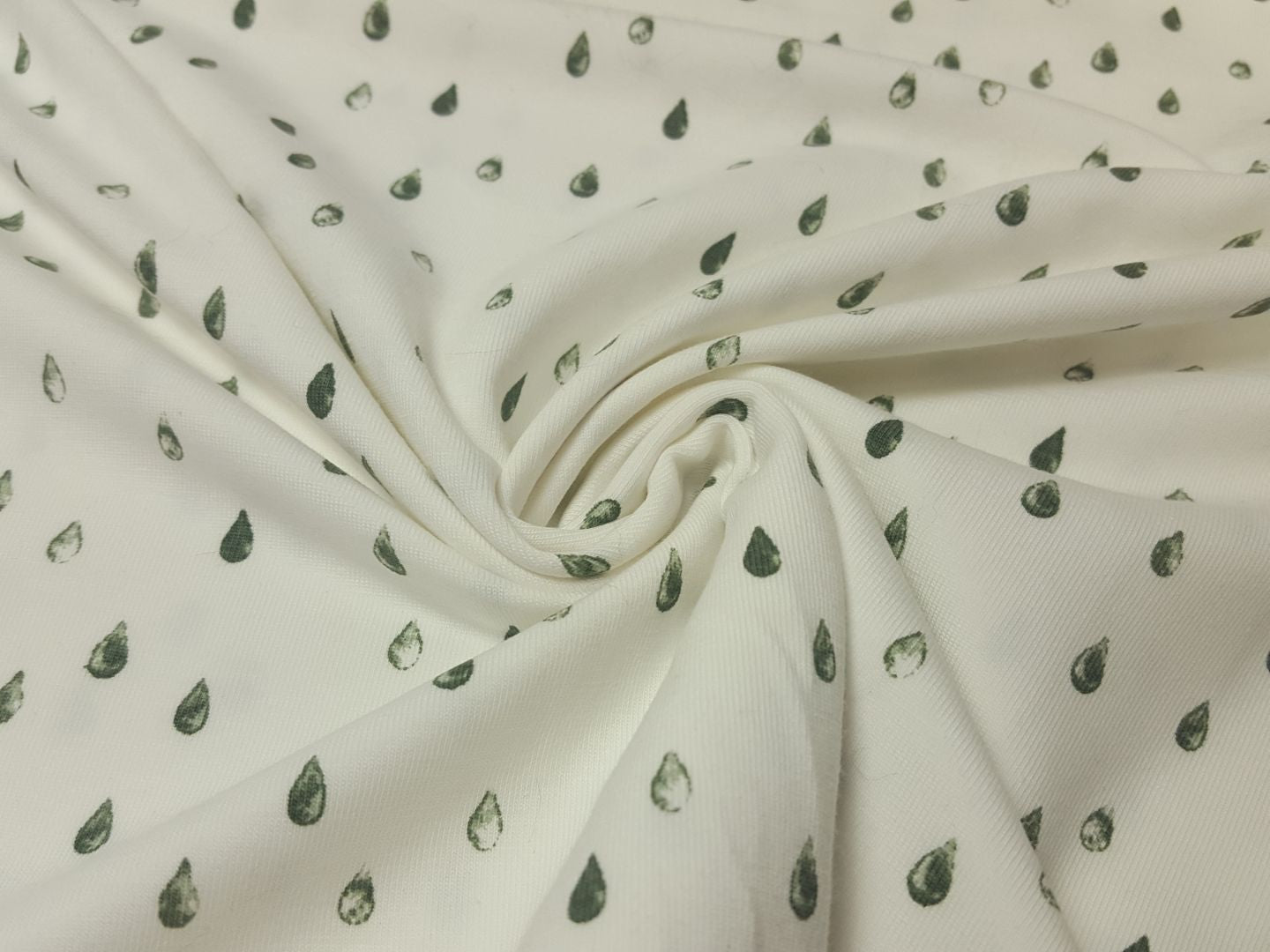 Raindrops offwhite/dusty green