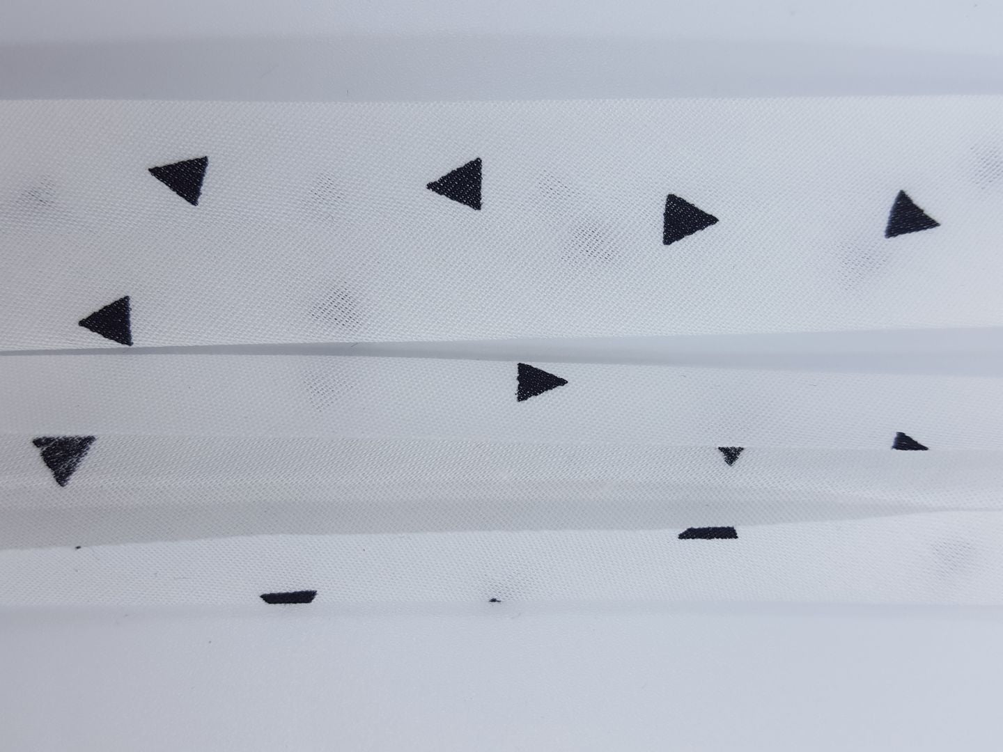 Schrägband mit Dreiecken weiss/schwarz