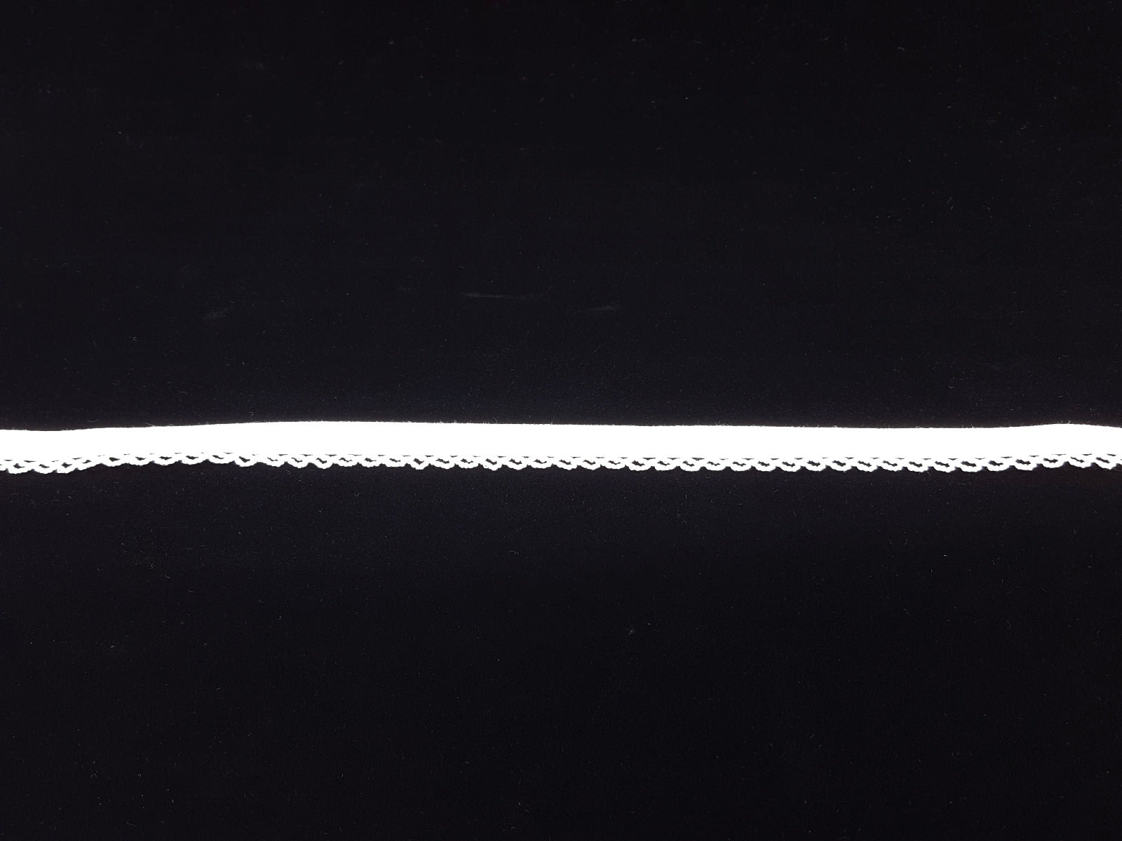 Schrägband mit Häckelborte weiss