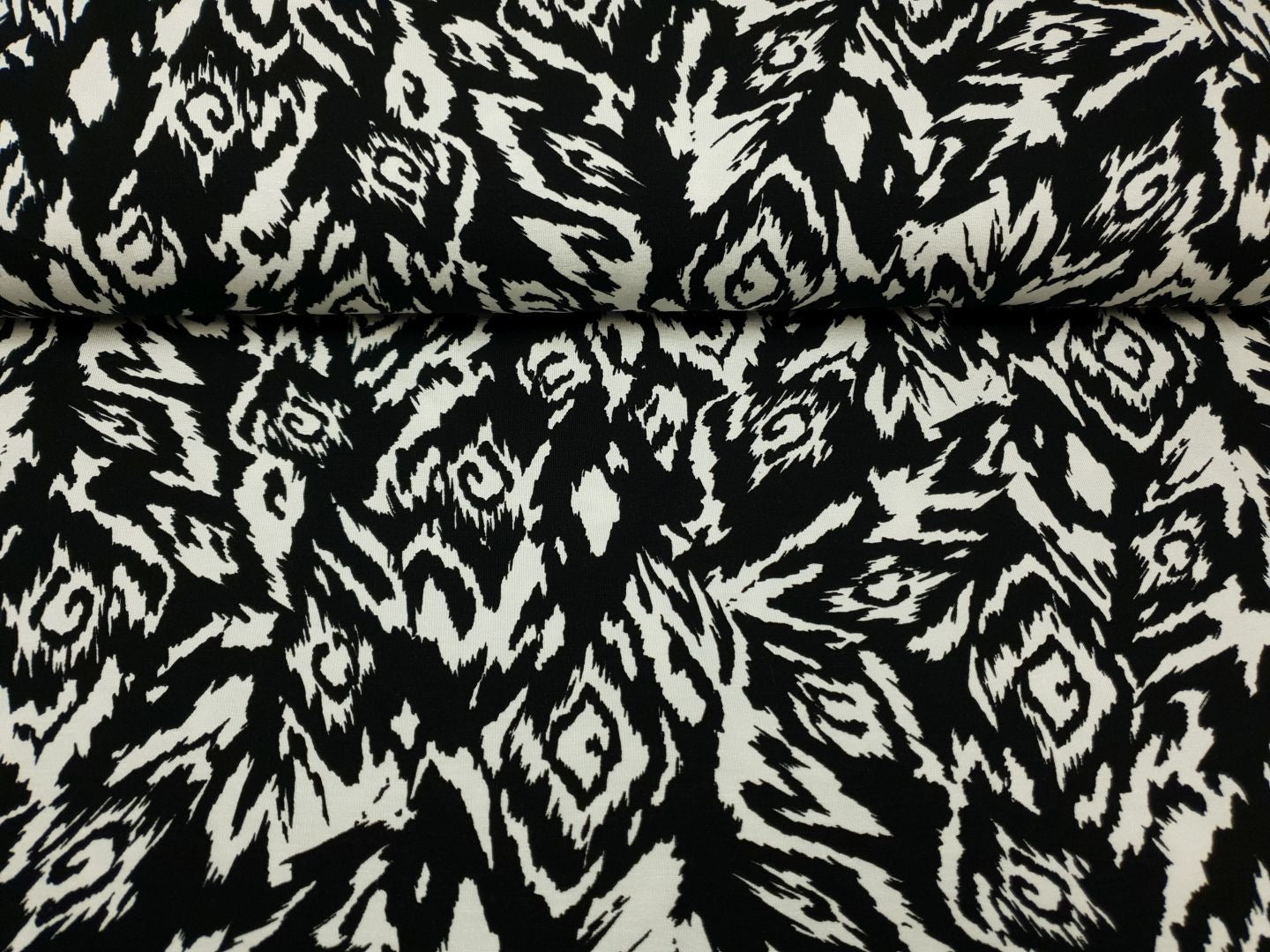 Scribbles schwarz/offwhite