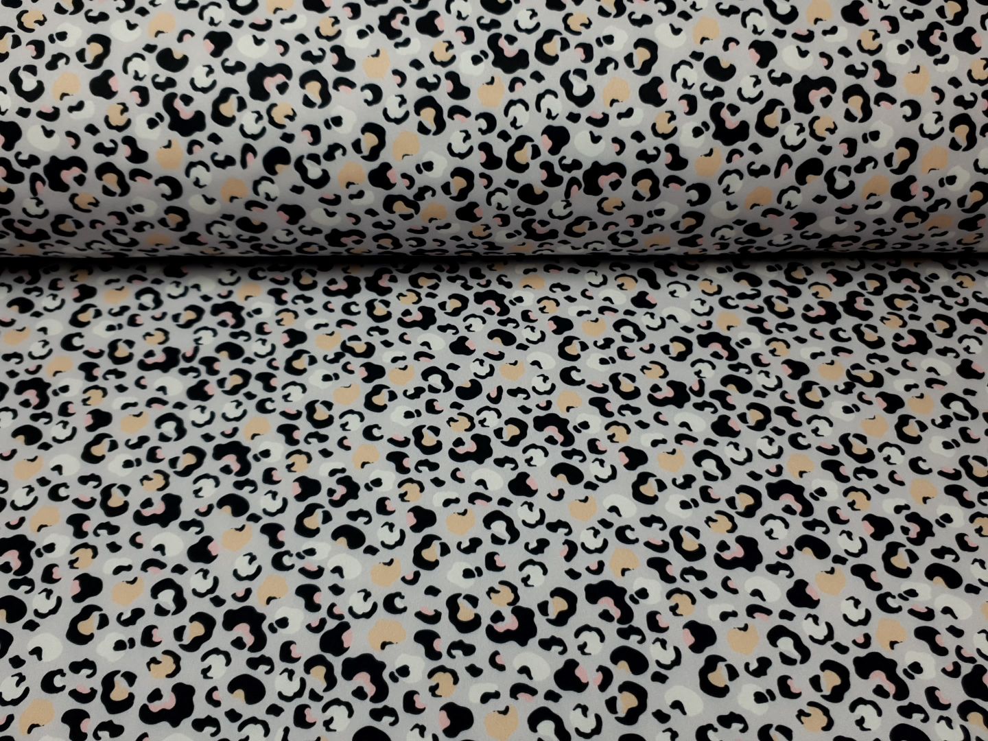 Softshell Leopard hellgrau/rosa/schwarz