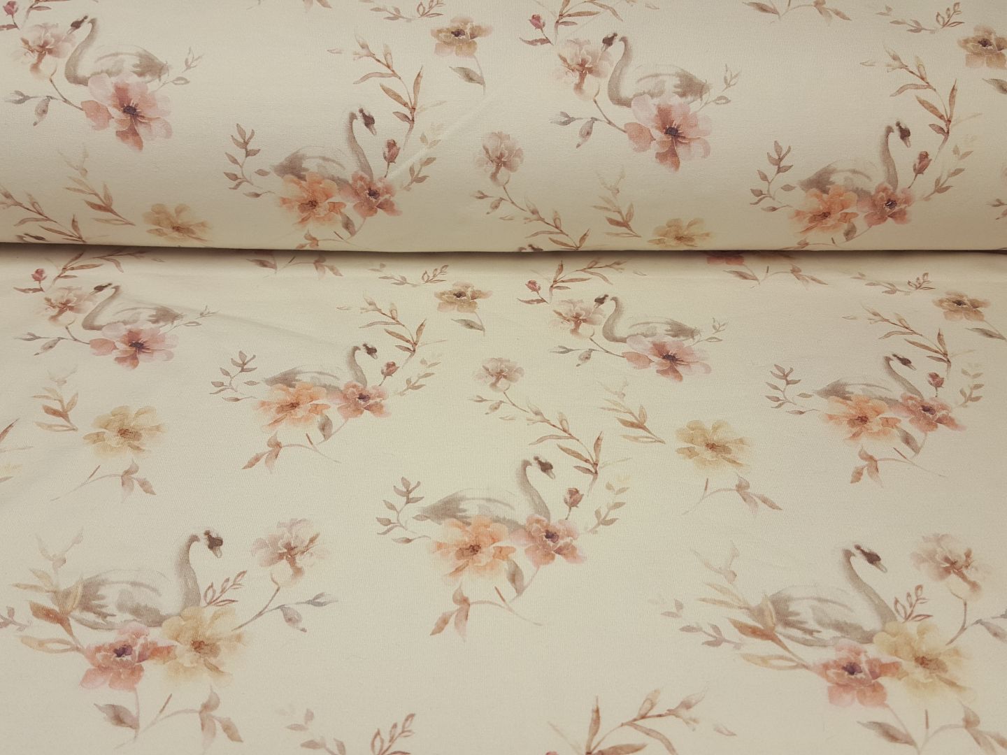 Swan and Flowers creme/altrosa