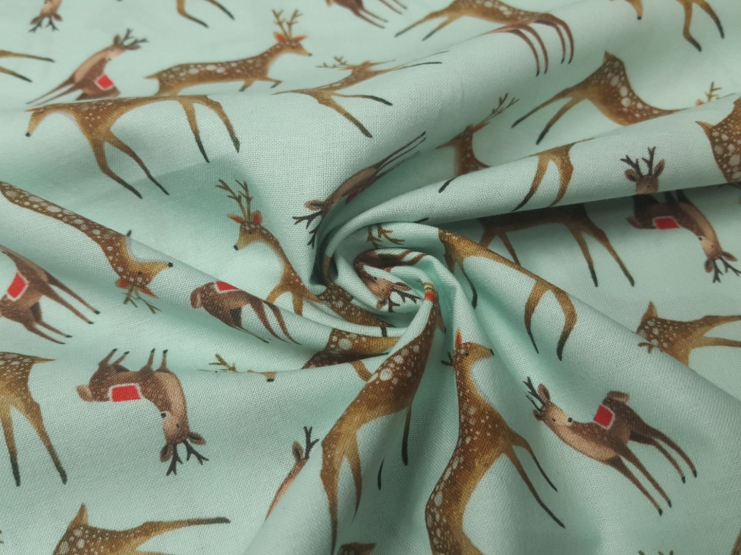 Timeless Treasures Holiday mint/braun