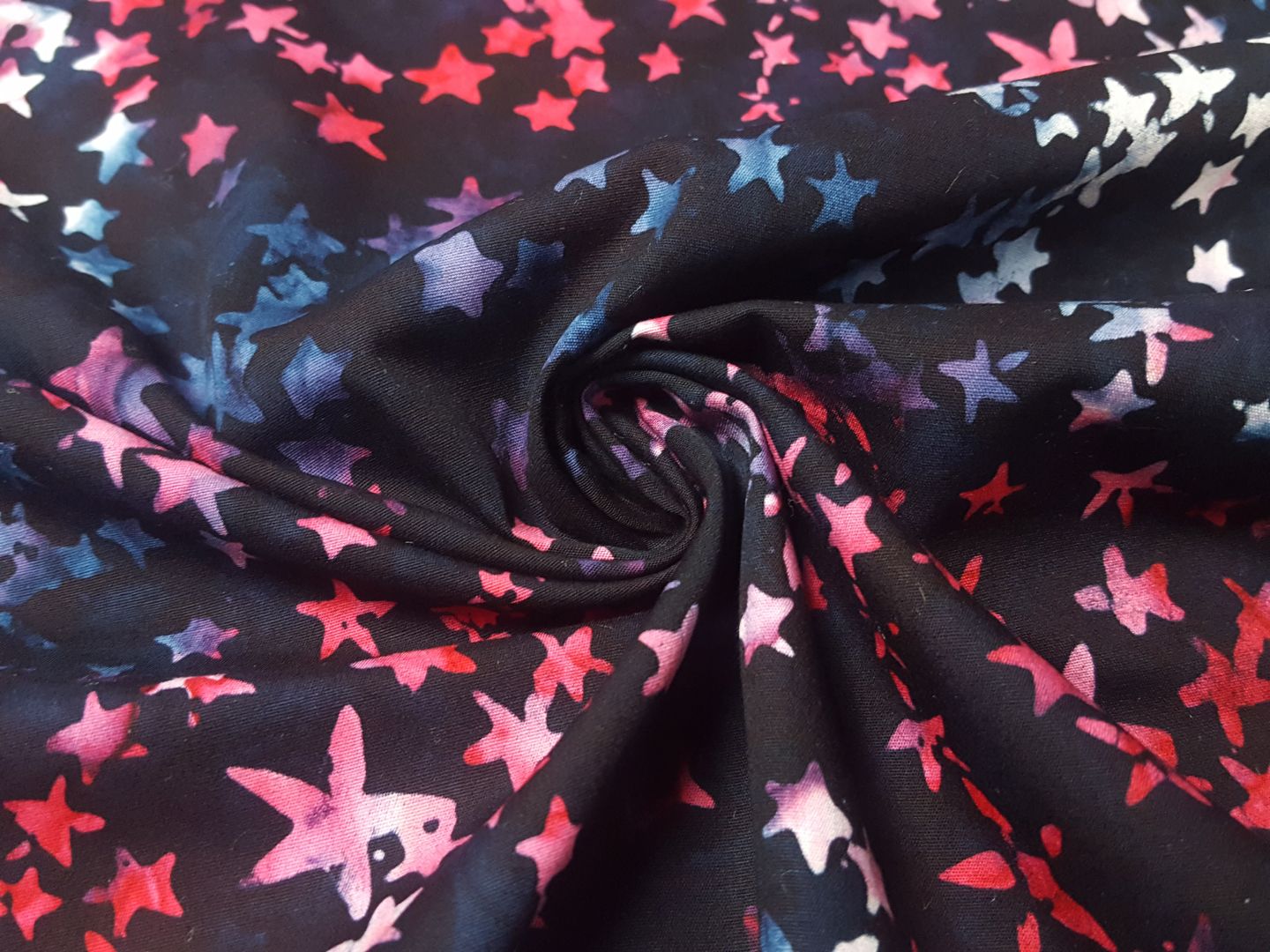 Timeless Treasures Tonga Batik schwarz/pink