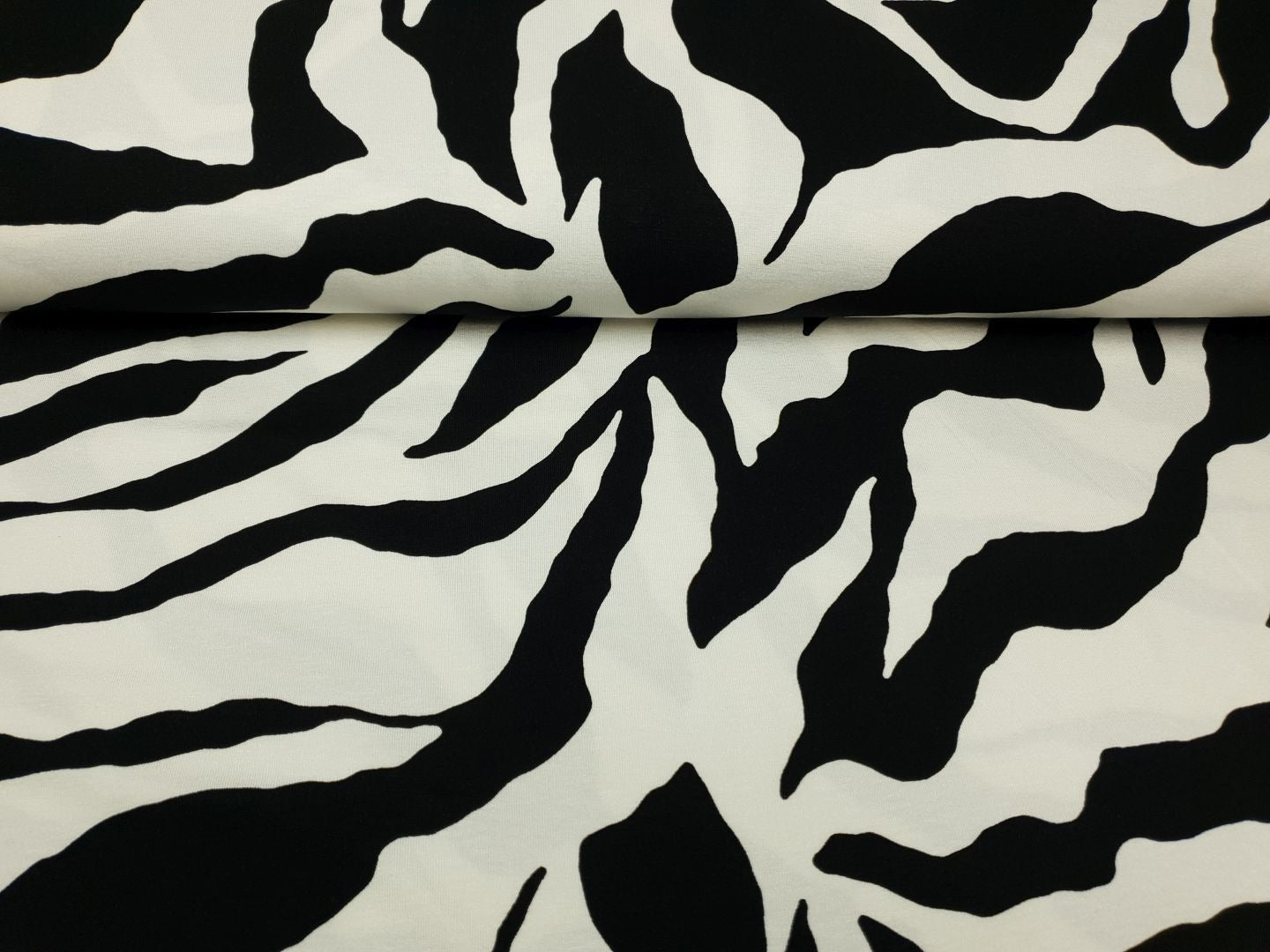Waves schwarz/offwhite