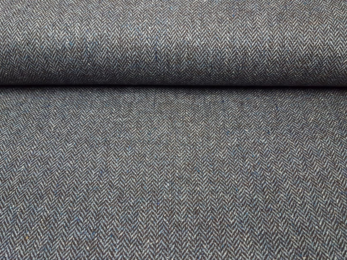 Wolle/Seidentweet dunkelbraun/hellblau-melange